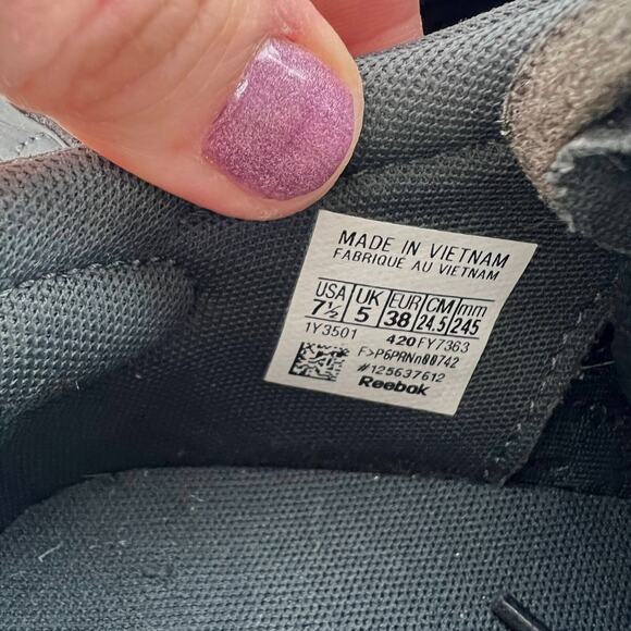 Reebok CL Legacy Sneaker Womens 7.5 Black Lace Up Low Top Running Athletic Shoes - Picture 10 of 10